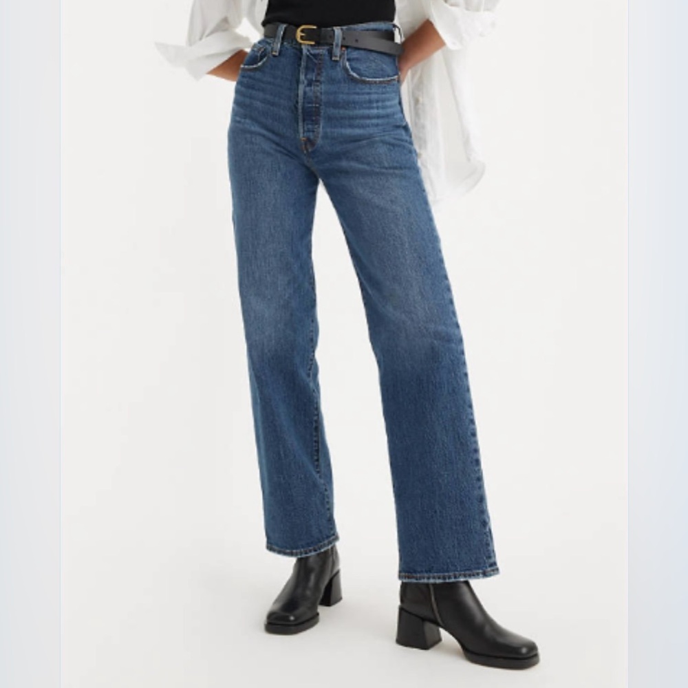 Levi’s Ribcage Straight Ankle Women’s Jeans. W31 L27 (Size 12) NWT